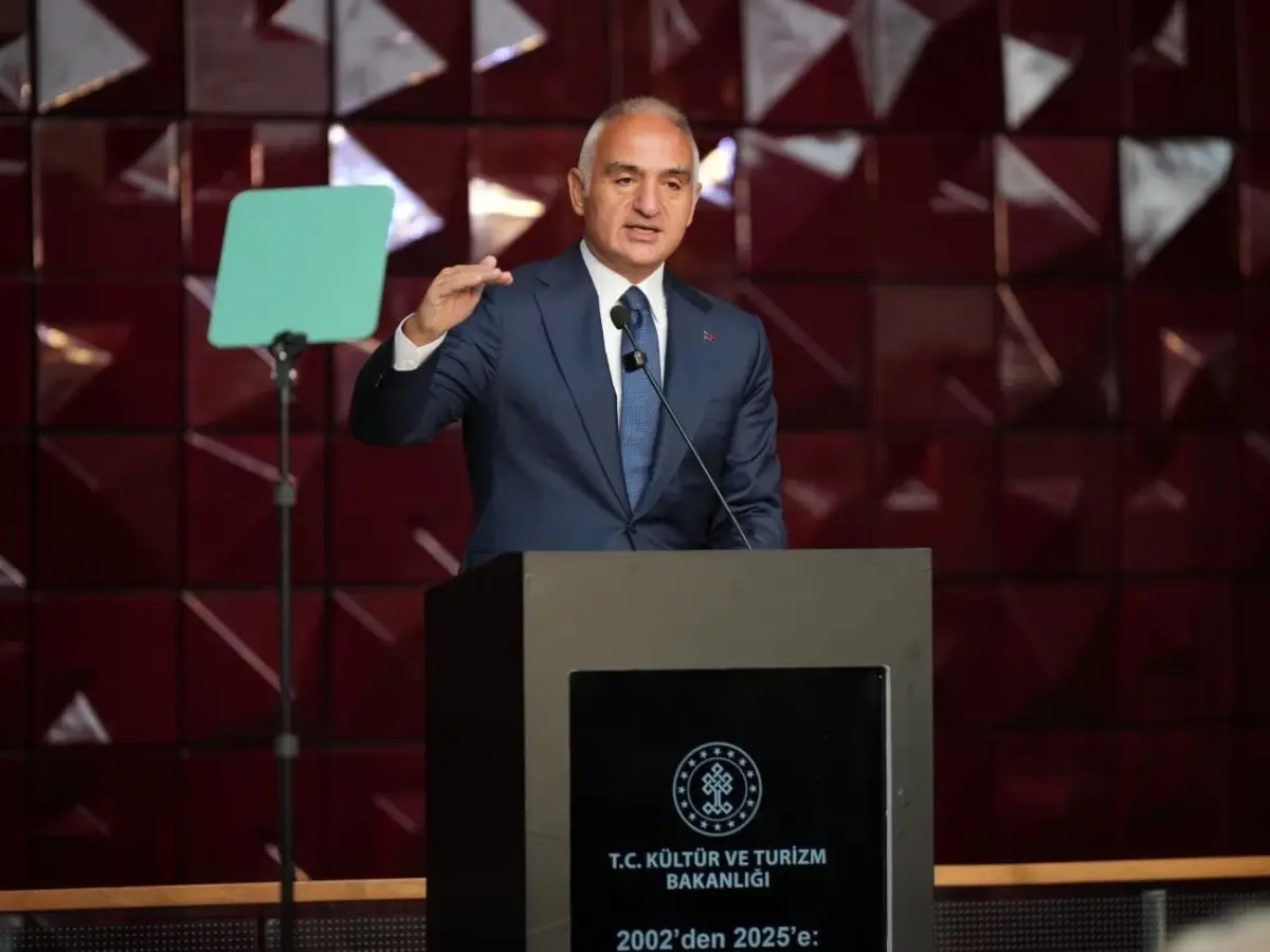 bakan ersoy duyurdu kultur sanatta rekor yili uu7XfrLY