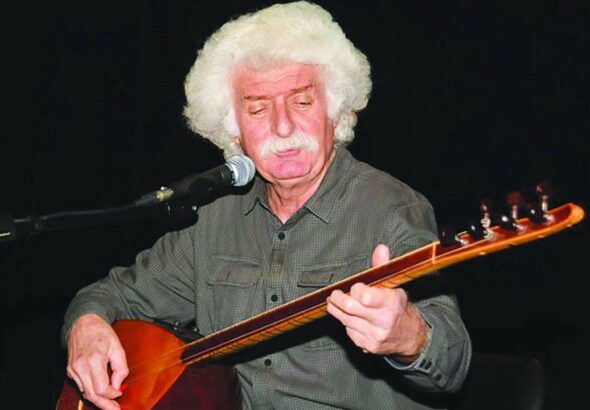 usta-sanatci-sadik-gurbuz-50nci-sanat-yilini-konserlerle-kutluyor-ask-kavga-gurbet-jYBe5wmr