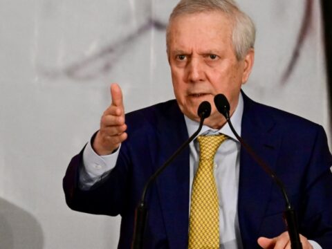 8 yil sonra goreve donen aziz yildirim kisa surede fark yaratti keskin nisanci 6sQOOvZP