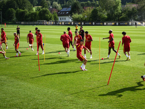 Galatasaray acik acik gitmesini soyledi hemen yonetime zorluk cikardi NNDpRDgd